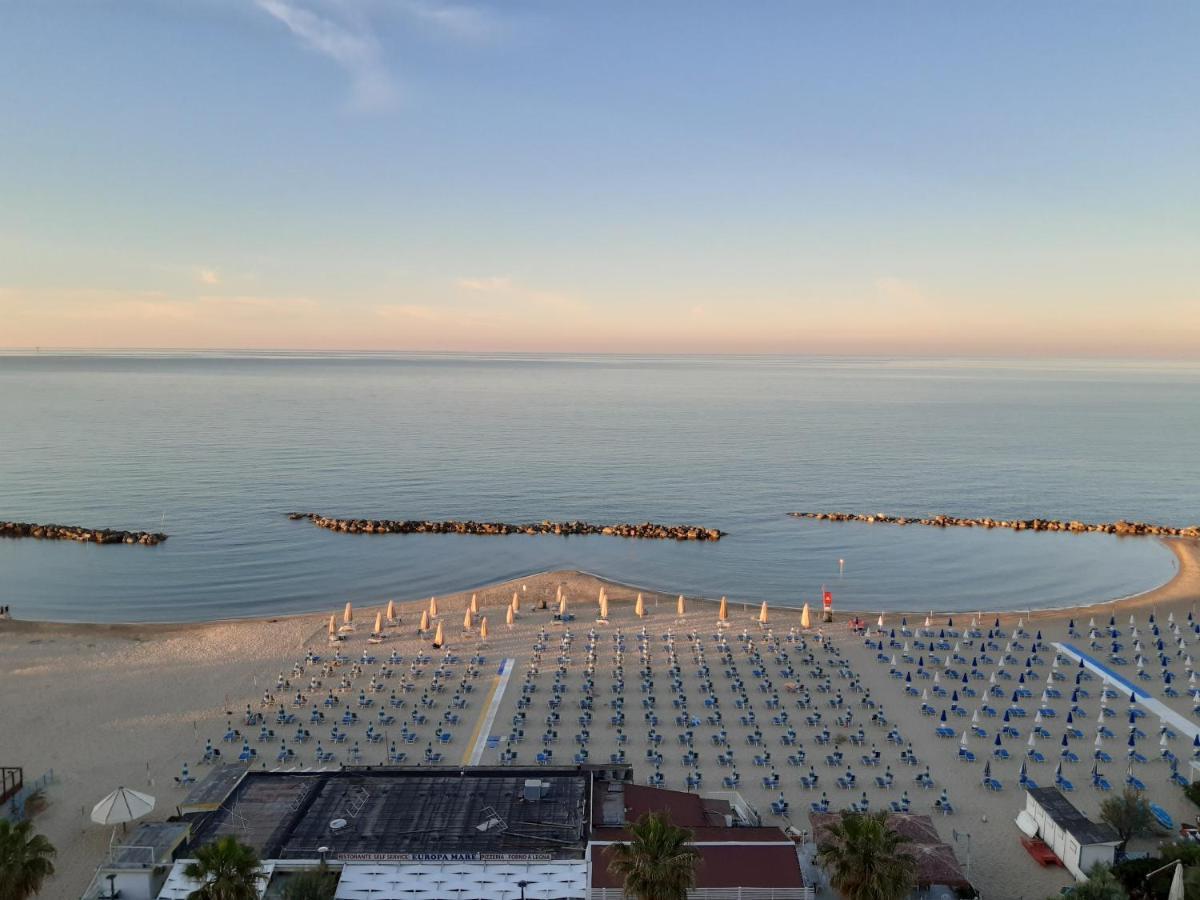 La Terrazza Sul Mare Apartment มอนเตซิลวาโน ภายนอก รูปภาพ