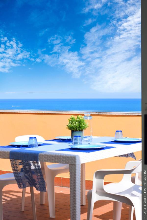 La Terrazza Sul Mare Apartment มอนเตซิลวาโน ภายนอก รูปภาพ