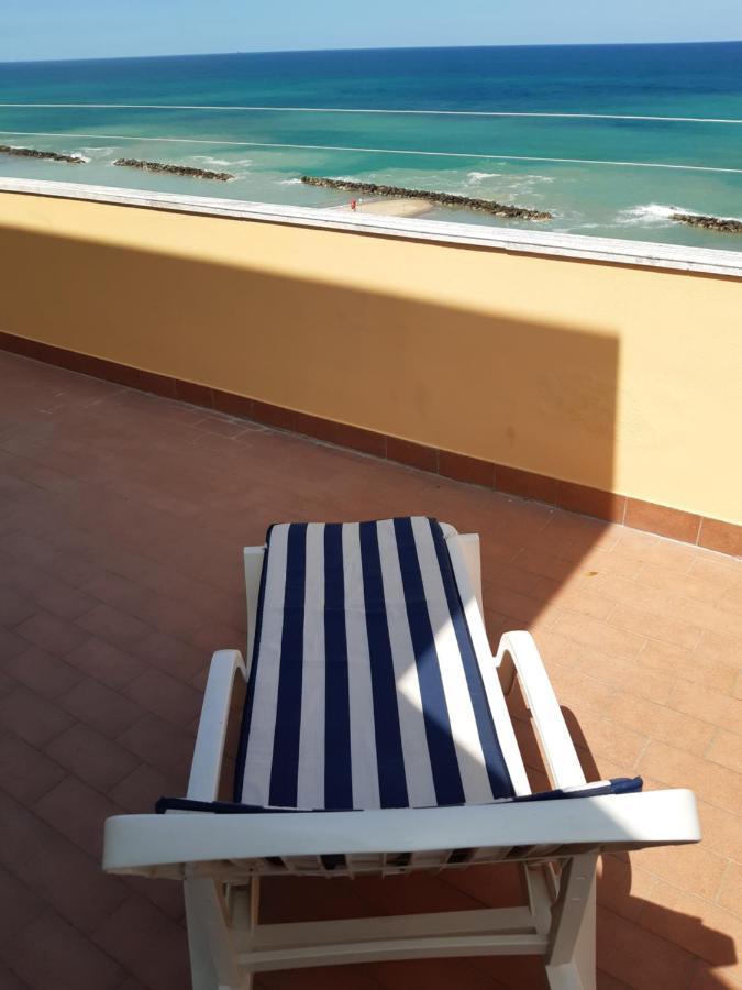 La Terrazza Sul Mare Apartment มอนเตซิลวาโน ภายนอก รูปภาพ