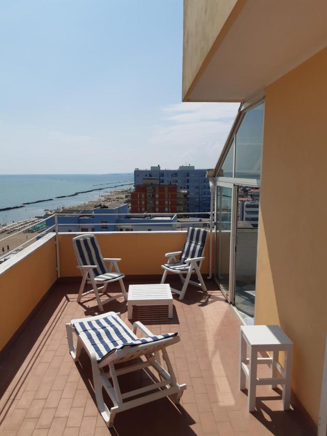 La Terrazza Sul Mare Apartment มอนเตซิลวาโน ภายนอก รูปภาพ
