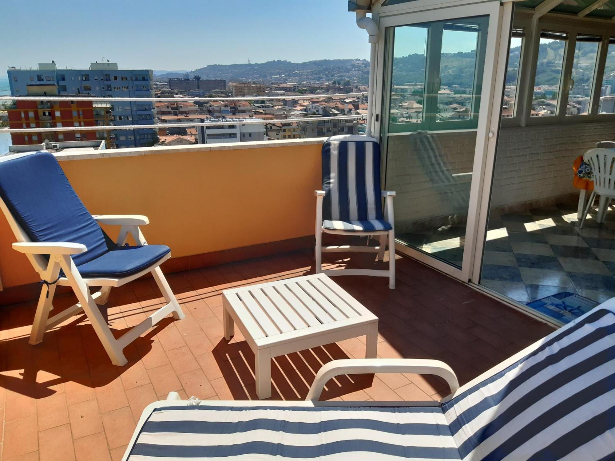 La Terrazza Sul Mare Apartment มอนเตซิลวาโน ภายนอก รูปภาพ